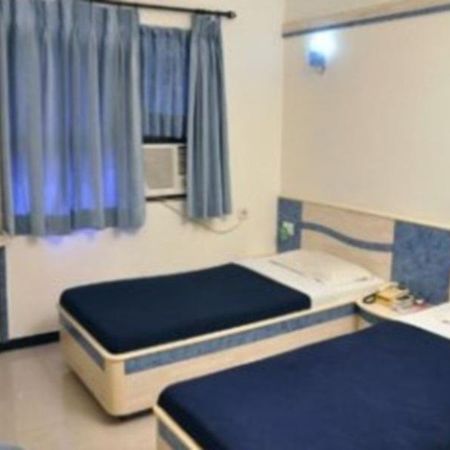 Hotel Everstar Rádzskot Kültér fotó